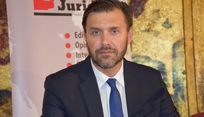 Profesorii constănţeni, participanţi la o conferinţă internaţională în Republica Moldova - profesori-1617040696.jpg