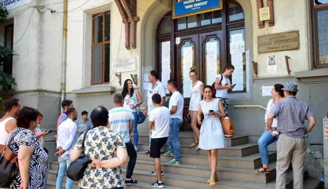 Profesorii amenință cu proteste: 