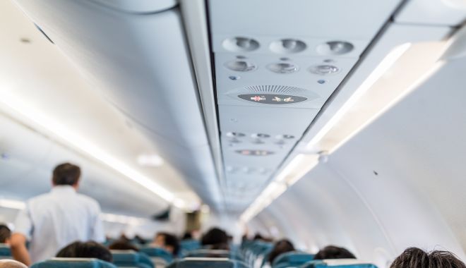 Amenințări cu MOARTEA între pasageri! Un avion care a decolat din București, aterizare DE URGENȚĂ - profimedia0338421213-1643882646.jpg