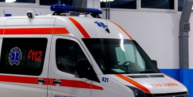 Profesoară înjunghiată în fața cancelariei. Agresorul, un derbedeu beat - profonline-1548781116.jpg