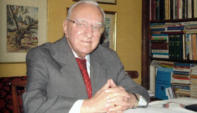 Doliu la Facultatea de Istorie a Universității 
