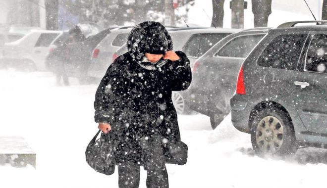 AVERTIZARE METEO DE NINSORI ABUNDENTE ȘI VÂNT PUTERNIC, DIN ACEASTĂ SEARĂ - prognozameteoninsorisiviscolinbu-1544780472.jpg
