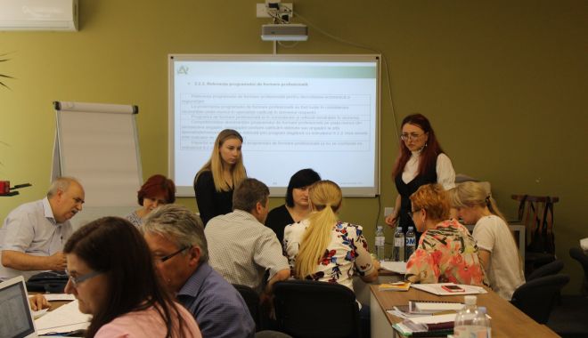 Program de formare privind gestionarea conflictelor, dedicat profesorilor - program-formare-1696855034.jpg