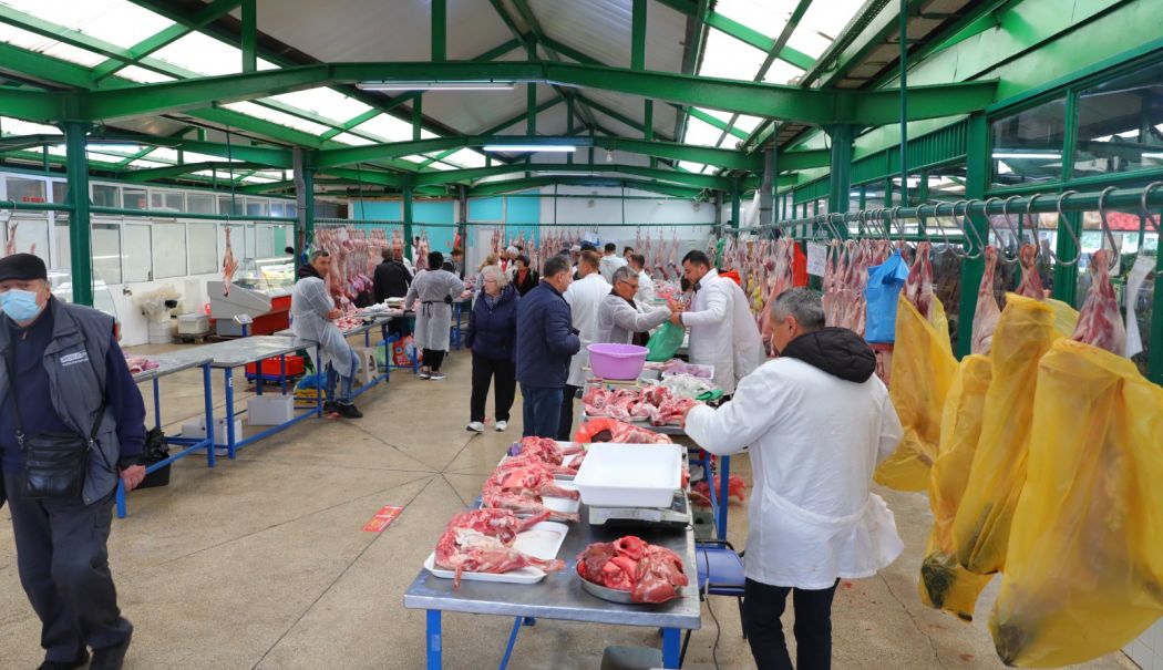 Care este programul de comercializare a cărnii de miel în piețele din Constanța - program-piete-1714127647.jpg
