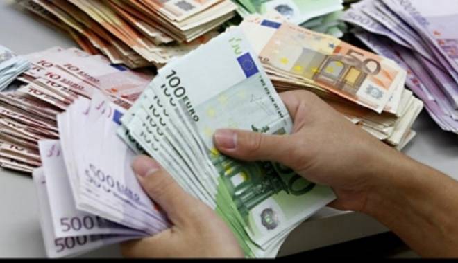 Program pentru pregătirea viitorilor bancheri de la EximBank - programbancheri-1443539582.jpg