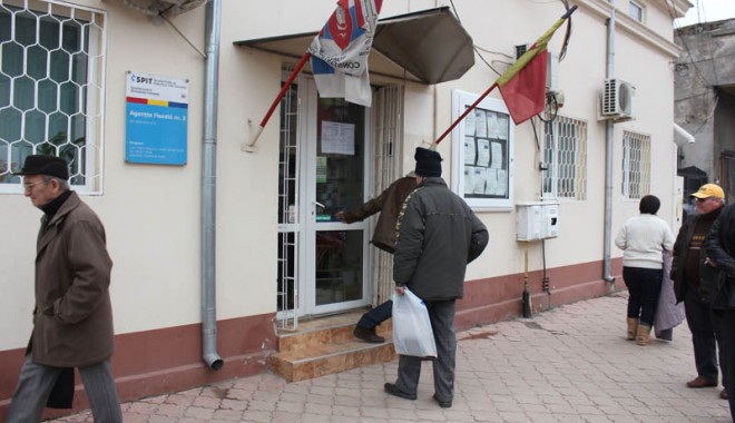 Program de lucru prelungit la Taxe și Impozite - programprelungit1-1386956011.jpg
