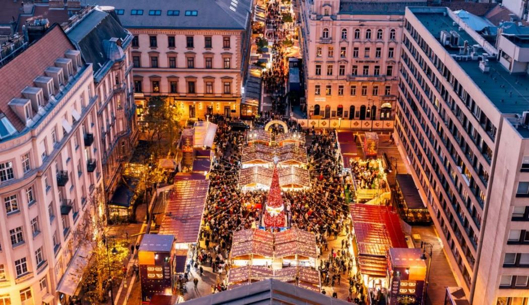 Programul târgurilor de Crăciun 2025 în Europa. Când se deschid târgurile la Budapesta, Viena, Praga, și în România - programultargurilordecraciun2025-1760167867.jpg