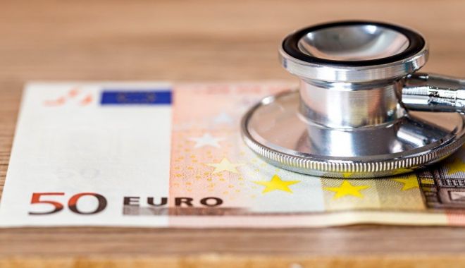 Românii ar putea redirecționa 50% din contribuția la sănătate pentru asigurare medicală privată