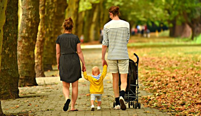 Tinerii pot primi bani pentru nuntă și chirie, prin programul Family Start - proiect-tineri-1697542194.jpg
