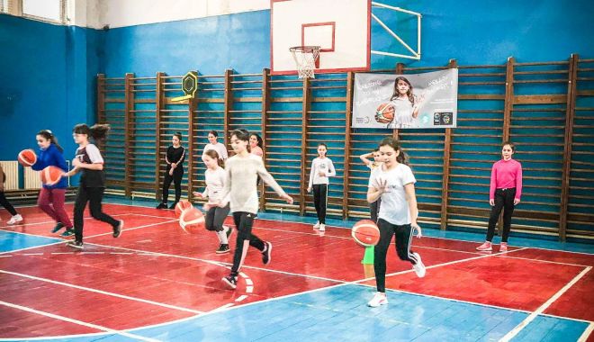 Proiect inițiat de FIBA, desfășurat în liceele din Constanța - proiect3-1551216082.jpg
