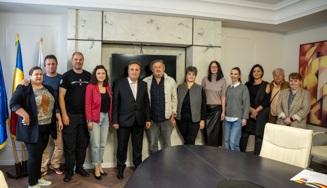 Astăzi, la CJC, s-au semnat contractele de finanțare nerambursabilă a celor 12 proiecte din domeniul cultural - proiecte-1714123049.jpg