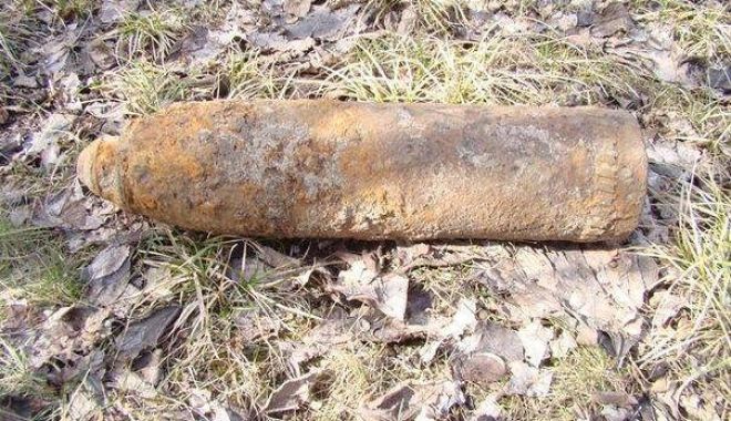 ALERTĂ! Proiectil neexplodat, găsit de muncitori - proiectil-1571229059.jpg