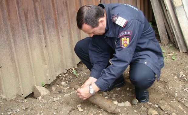 Proiectil exploziv găsit la Pecineaga - proiectil13324999591417695489-1426592996.jpg