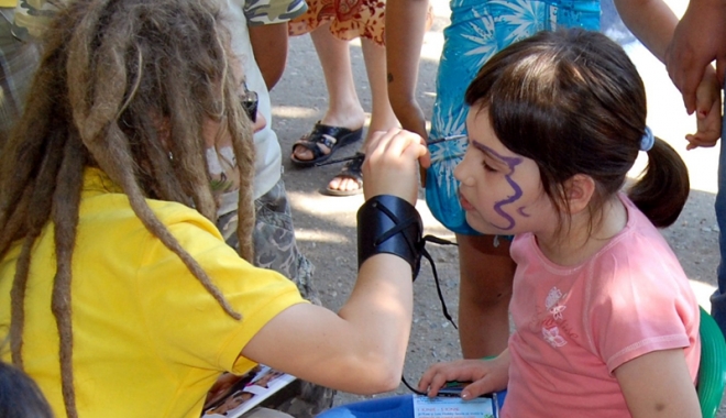 Acțiuni de integrare socială a tinerilor constănțeni - proiectincluziunesocialatineri-1476630088.jpg