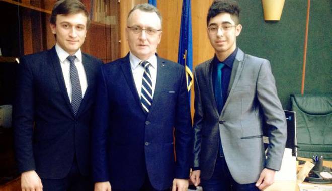 Ce promisiuni  le-a făcut ministrul Educației elevilor constănțeni - promisiunileministrului-1426094116.jpg