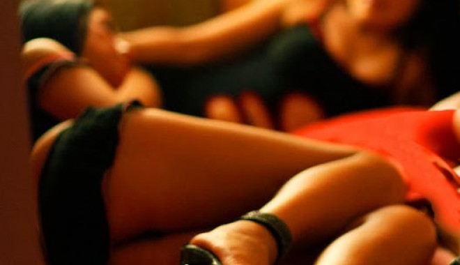 Arestat după ce bătea minore și le punea să se prostitueze în Spania - prostituate-1401288341.jpg