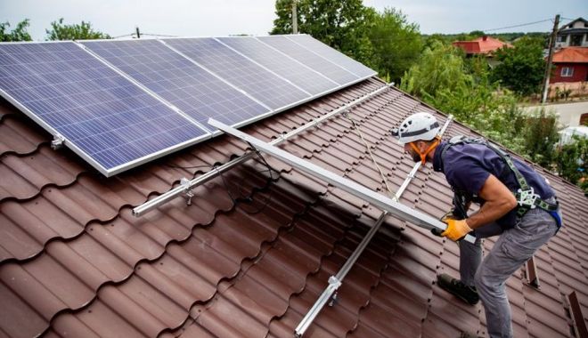Prosumatorii vor primi mai mulţi bani la energia produsă de ei - prosumatorii-1617902677.jpg