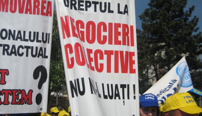 Bugetarii îi dau ultimatum Guvernului Ponta - protest-1366814389.jpg