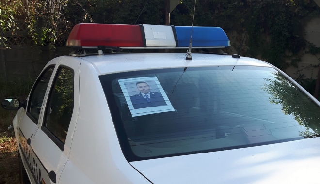 Polițiștii au pregătit un astfel de protest. Poza lui Bogdan Gigină pe toate autospecialele - protest-1474539580.jpg