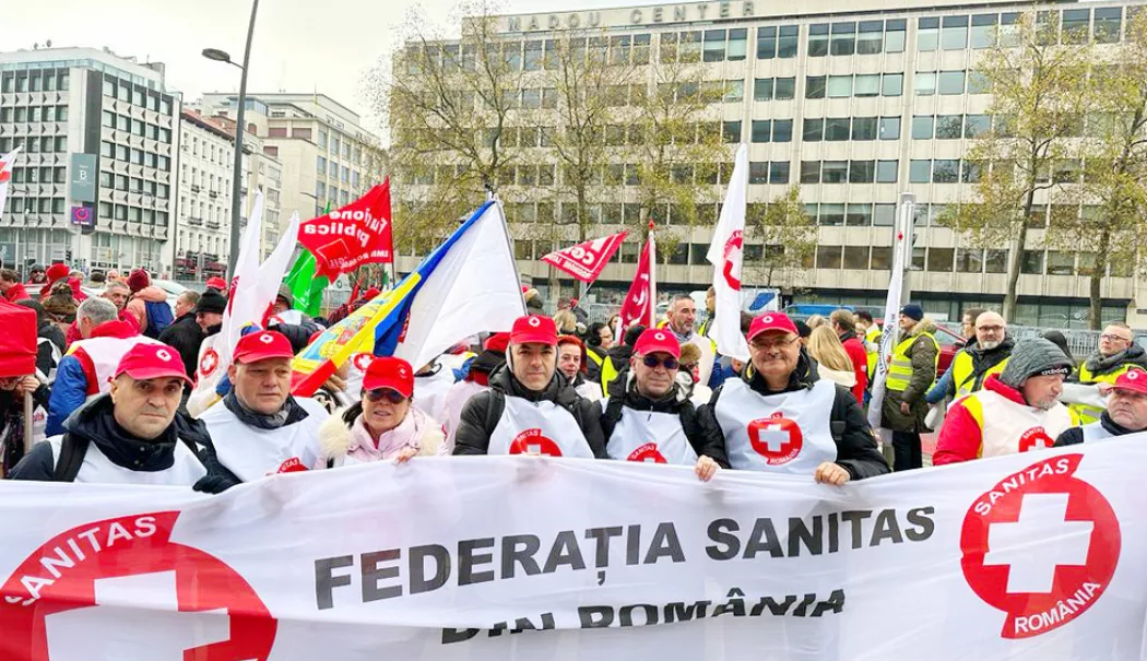 Sindicaliștii Sanitas ies din nou în stradă. Protest de amploare la Guvern și Parlament