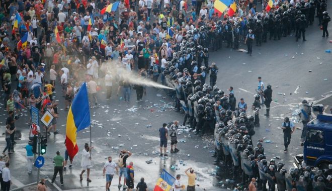 Un europarlamentar PSD propune amenzi de 15.000 de euro pentru protestatarii agresivi - protest17966500-1534515754.jpg