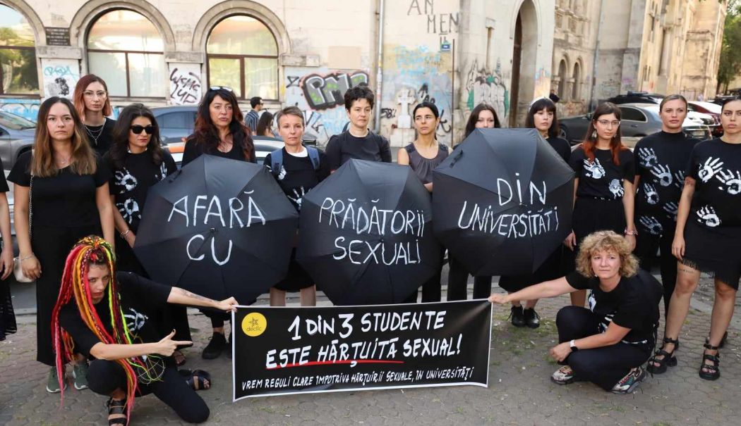 Organizaţiile studenţeşti din România cer completarea legislaţiei privind hărţuirea în universităţi - protestdeclicimpotrivahartuiriis-1760615120.jpg