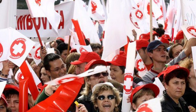 Sindicatele se opun schimbării statutului spitalelor - proteste-1378985446.jpg
