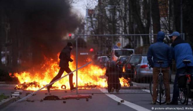 A fost haos! Proteste violente în Germania! - proteste-1450014852.jpg
