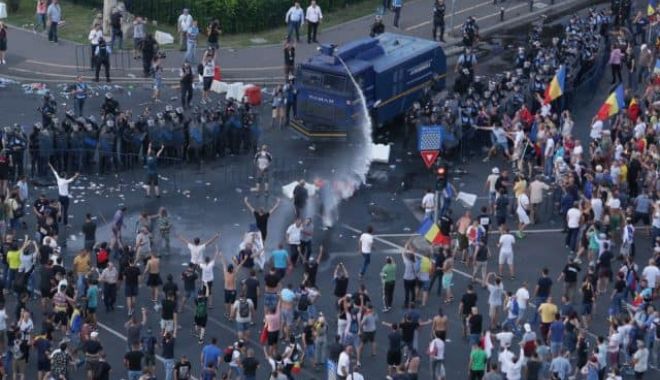 MAI va declasifica toate convorbirile de pe stațiile Jandarmeriei din data de 10 august - proteste-1574501383.jpg