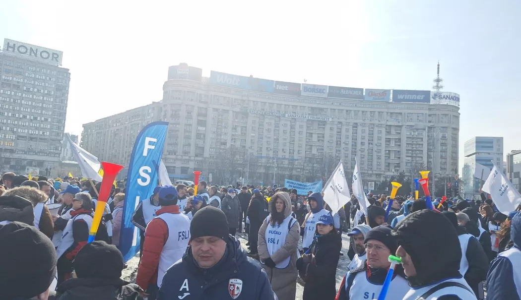 Sindicatele din învăţământ protestează astăzi în Piaţa Victoriei - proteste-1770204346.webp