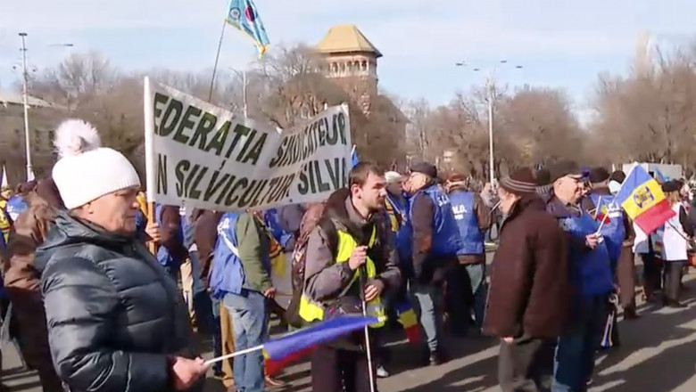 Proteste în toată țara înainte de prezentarea Legii bugetului pe 2025 - proteste-legea-bugetului-2025-1738235690.jpg