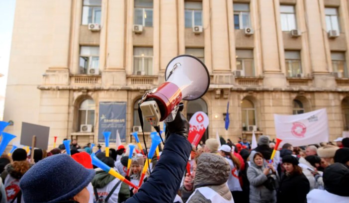 Val de proteste în sectorul public după publicarea noii legi a salarizării