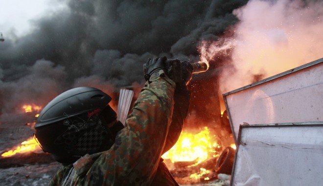 Primarul Kievului, DEMISIE din partid, în urma băii de sânge - protestekiev0-1392901690.jpg
