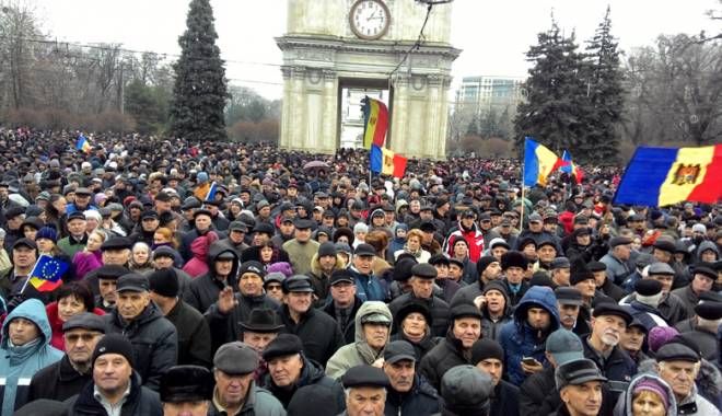 Protestele continuă  la Chișinău - protestelachisinau-1453644910.jpg