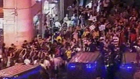Madrid: A doua noapte de proteste violente, împotriva vizitei papale - protestemadrid66587700-1313730028.jpg