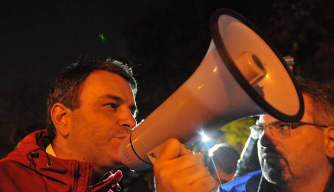 PROTESTE ÎN TOATĂ ȚARA, înainte de alegerile prezidențiale - protestemaealegeriprezidentiale2-1416038970.jpg