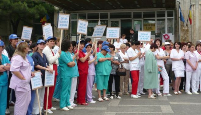 Sindicatele din Sănătate se pregătesc de proteste - protestemedici89785000-1561983188.jpg