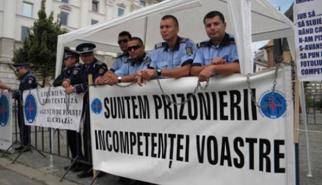 Polițiștii vor protesta în fața Ministerului Finanțelor Publice - protestpolitisti-1417332092.jpg