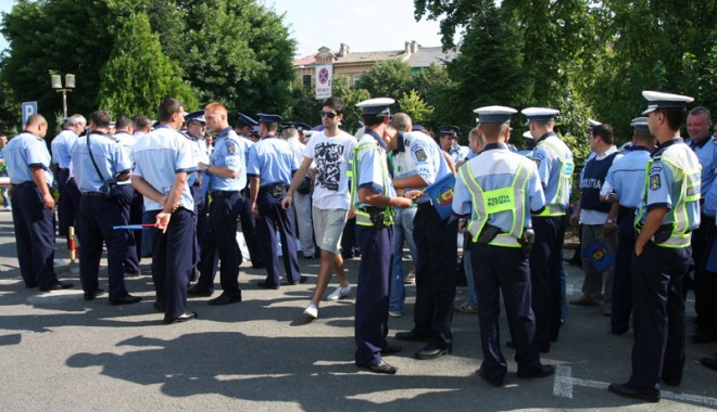 De ce au ajuns polițiștii din Constanța ciuca bătăilor - protestpolitistimiting12-1349279909.jpg