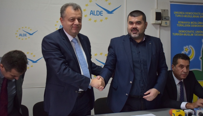 Banias a bătut palma cu Eserghep. ALDE a semnat protocol de colaborare cu UDTTMR - protocol-1478787266.jpg