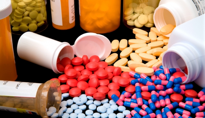 Spitalul Județean își face  stocuri pentru sărbători - proviziispital-1481301652.jpg