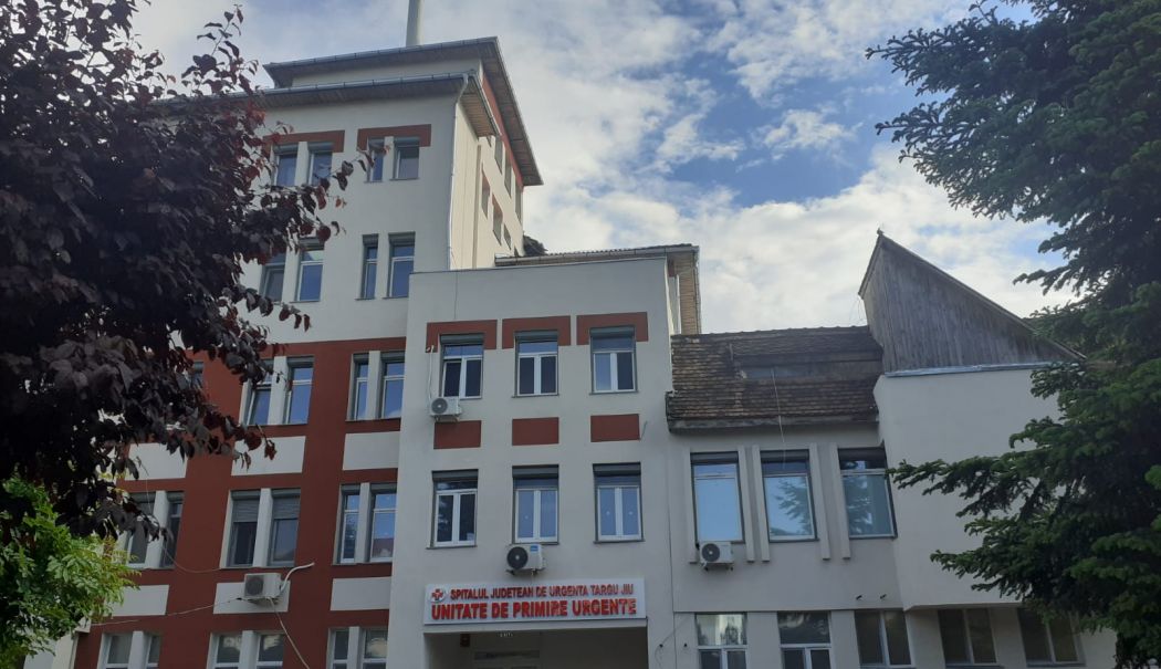 Două adolescente de 13 şi 15 ani au ajuns la spital cu entorse, în urma unei provocări de pe TikTok