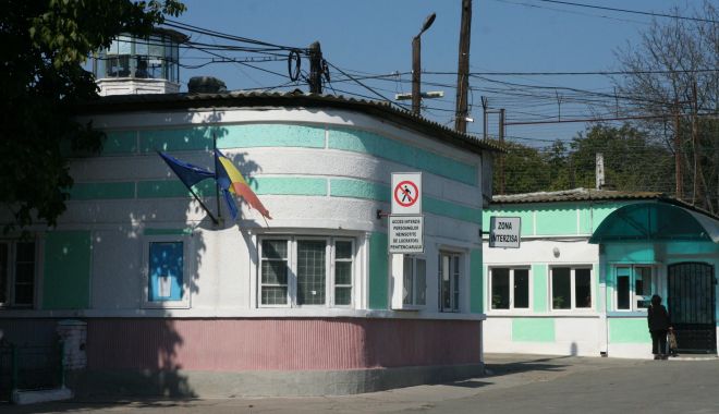 Proxenet care trafica minore, arestat la Penitenciarul Poarta Albă - proxenetmandat-1578513270.jpg
