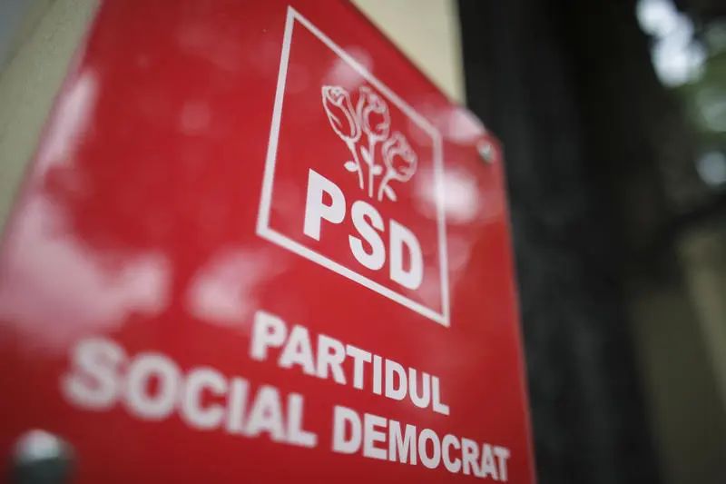 Mărțișor dăruit din inimă. Peste 500 de doamne vârstnice celebrate de femeile din PSD Constanța - psd-1772289618.webp