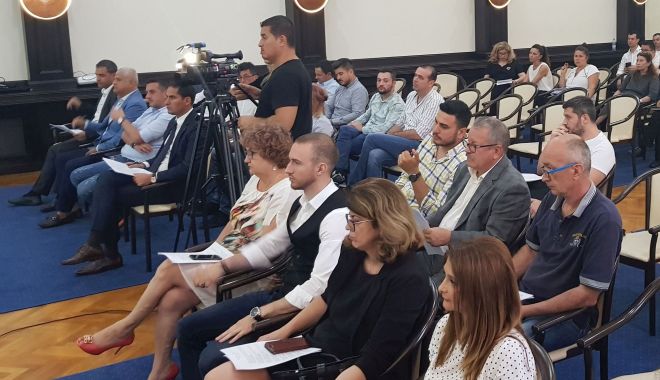 Duel politic între PSD și PNL, la Constanța, pe tema căldurii de la iarnă - psdsipnl-1565823630.jpg
