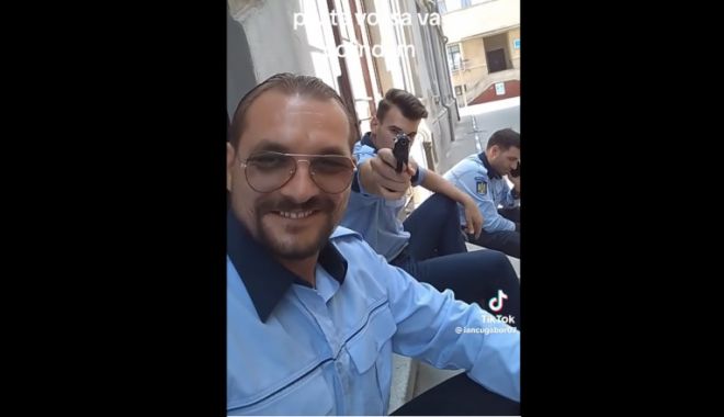 Polițiști în alertă! Caută trei indivizi care s-au filmat în uniforme de polițiști și s-au postat pe rețelele sociale