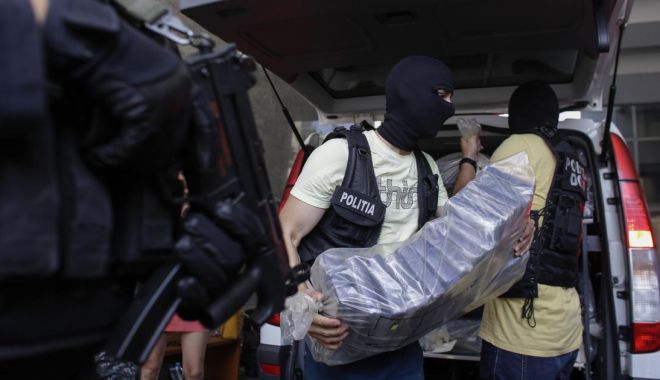 PESTE O TONĂ DE DROGURI DE MARE RISC, CAPTURATĂ DE POLIȚIȘTI - ptjlyteyyjlimzy4nmu0m2uwnzayn2e0-1553598675.jpg