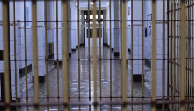 Au ajuns după gratii, pentru luare de mită și distrugere - ptq0mczoyxnoptdmztljzjvjy2e0mjkw-1569568866.jpg