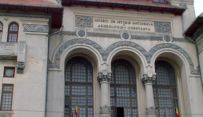 Triadă istorică celebrată la MINAC - ptrsite-1399391727.jpg