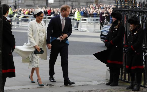Meghan Markle a născut un băiețel - ptu4mczoyxnoptmwmmfizgrjy2jin2my-1557164121.jpg